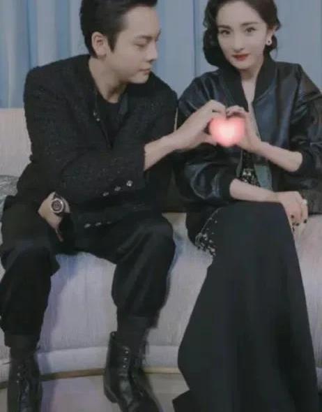 娱乐圈最新爆料情侣,明星情侣甜蜜互动引热议 第3张 娱乐圈最新爆料情侣,明星情侣甜蜜互动引热议 第3张